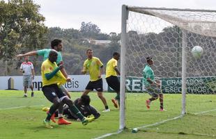No CT Lanna Drumond, os reservas do Amrica venceram o Villa Nova em jogo-treino realizado na manh desta quinta-feira. Jnior Nego e Doriva anotaram os gols do triunfo do Coelho.