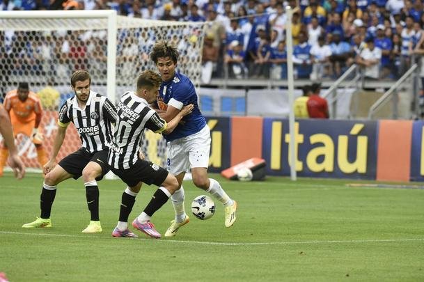No Mineiro, equipes se enfrentam pela 15 rodada do Campeonato Brasileiro
