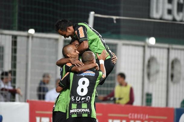 Fotos do jogo entre Amrica e Luverdense, no Independncia, pela 17 rodada da Srie B do Brasileiro