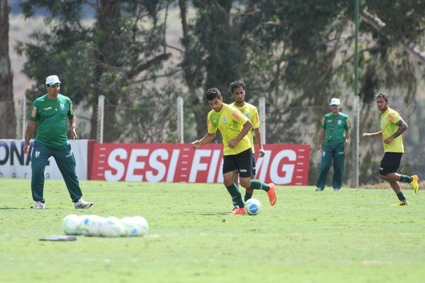 Imagens do ltimo treino do Amrica antes do jogo contra a Ponte Preta, no Independncia, pela 18 rodada da Srie B do Brasileiro