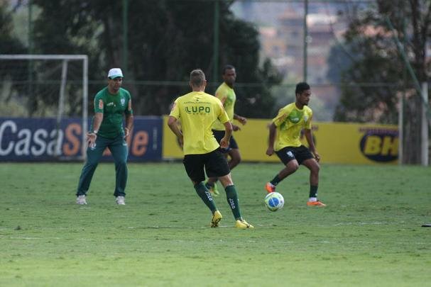 Imagens do ltimo treino do Amrica antes do jogo contra a Ponte Preta, no Independncia, pela 18 rodada da Srie B do Brasileiro