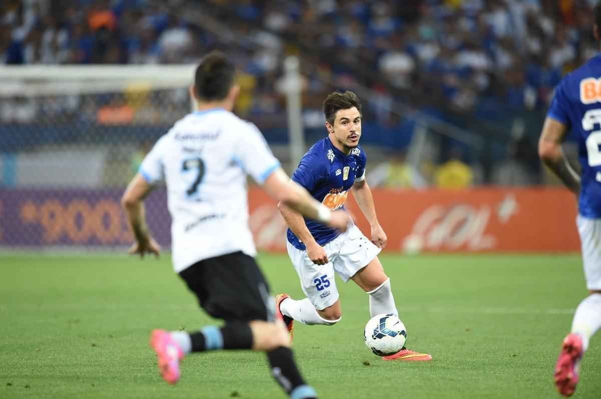 Fotos do jogo entre Cruzeiro e Grmio, no Mineiro, pela 16 rodada do Campeonato Brasileiro