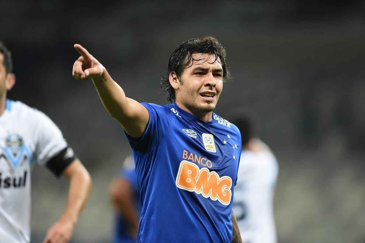 Fotos do jogo entre Cruzeiro e Grmio, no Mineiro, pela 16 rodada do Campeonato Brasileiro