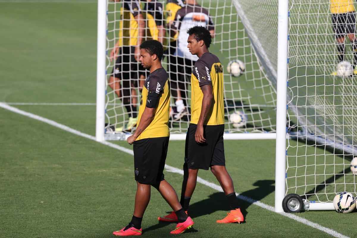 Galo treina visando ao jogo contra o Internacional, pelo Campeonato Brasileiro