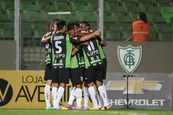 Fotos do jogo entre Amrica e Ponte Preta, no Estdio Independncia, pela 18 rodada da Srie B do Campeonato Brasileiro