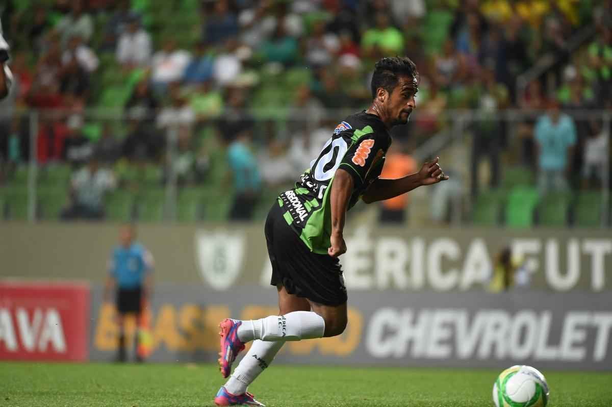 Fotos do jogo entre Amrica e Ponte Preta, no Estdio Independncia, pela 18 rodada da Srie B do Campeonato Brasileiro