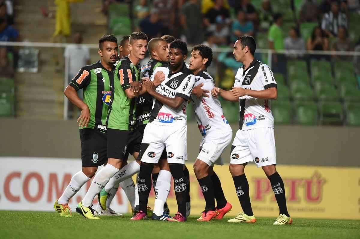 Fotos do jogo entre Amrica e Ponte Preta, no Estdio Independncia, pela 18 rodada da Srie B do Campeonato Brasileiro