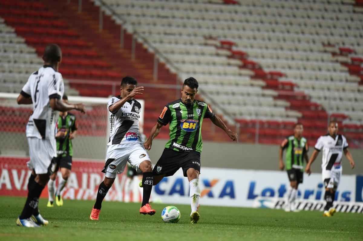 Fotos do jogo entre Amrica e Ponte Preta, no Estdio Independncia, pela 18 rodada da Srie B do Campeonato Brasileiro