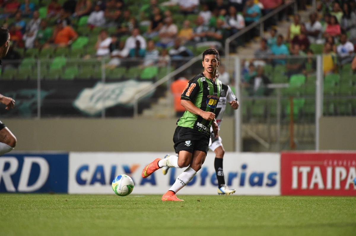 Fotos do jogo entre Amrica e Ponte Preta, no Estdio Independncia, pela 18 rodada da Srie B do Campeonato Brasileiro