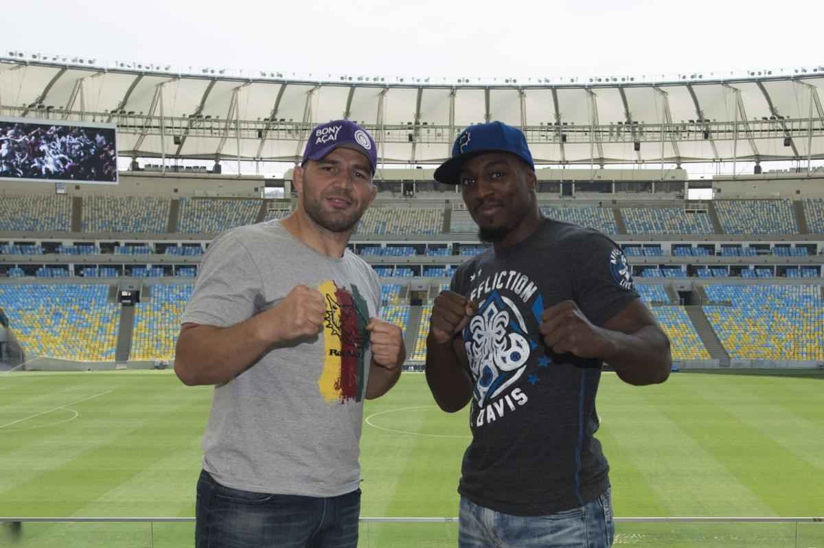 Glover e Phil Davis, o 'Mr. Wonderful'