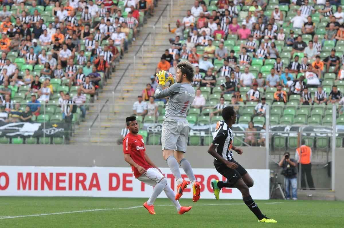 Atltico e Internacional, no Independncia, pelas quartas de final da Taa BH de juniores