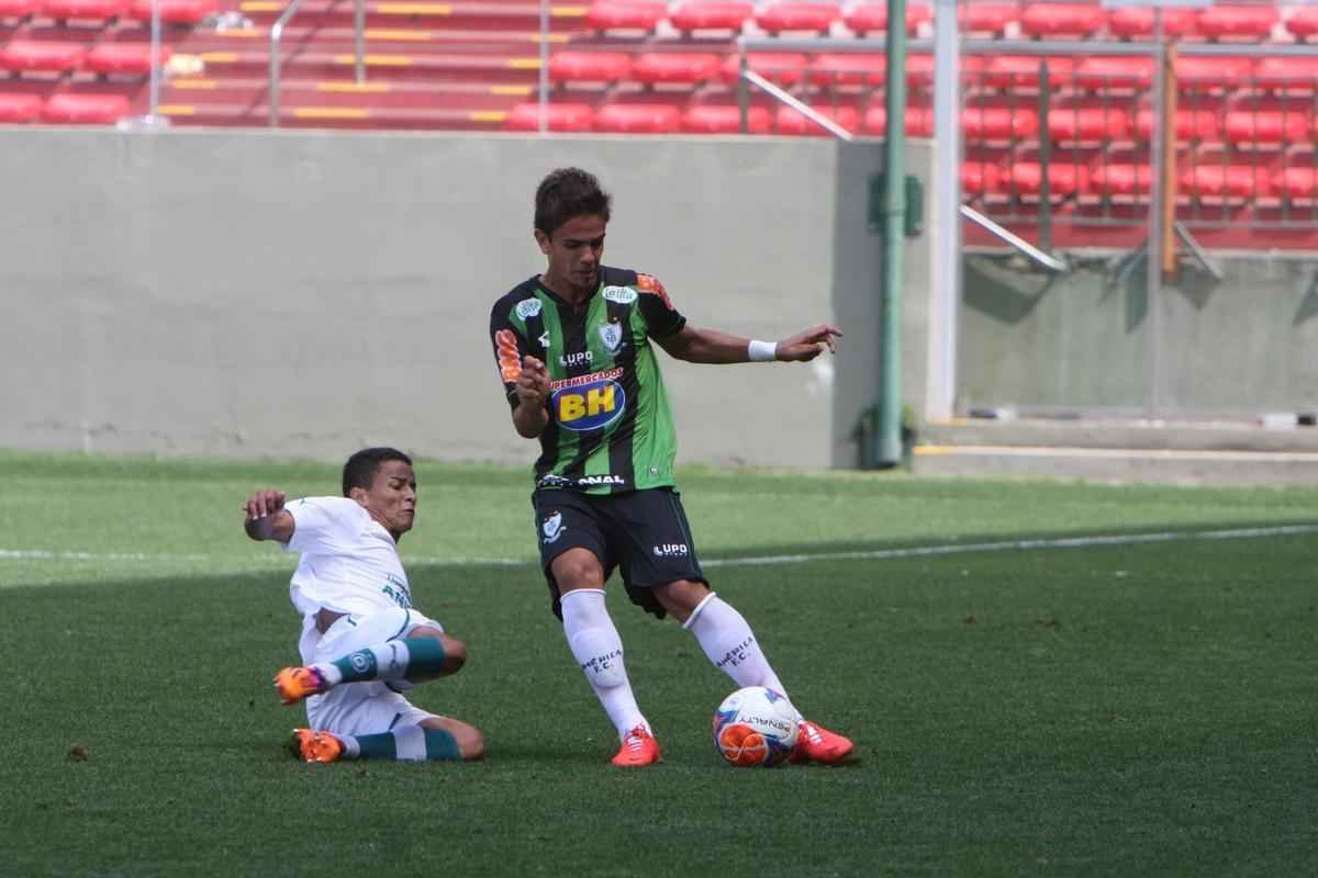 Fotos do jogo entre Amrica e Gois pela Taa BH