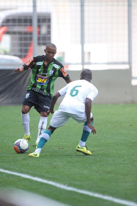 Fotos do jogo entre Amrica e Gois pela Taa BH