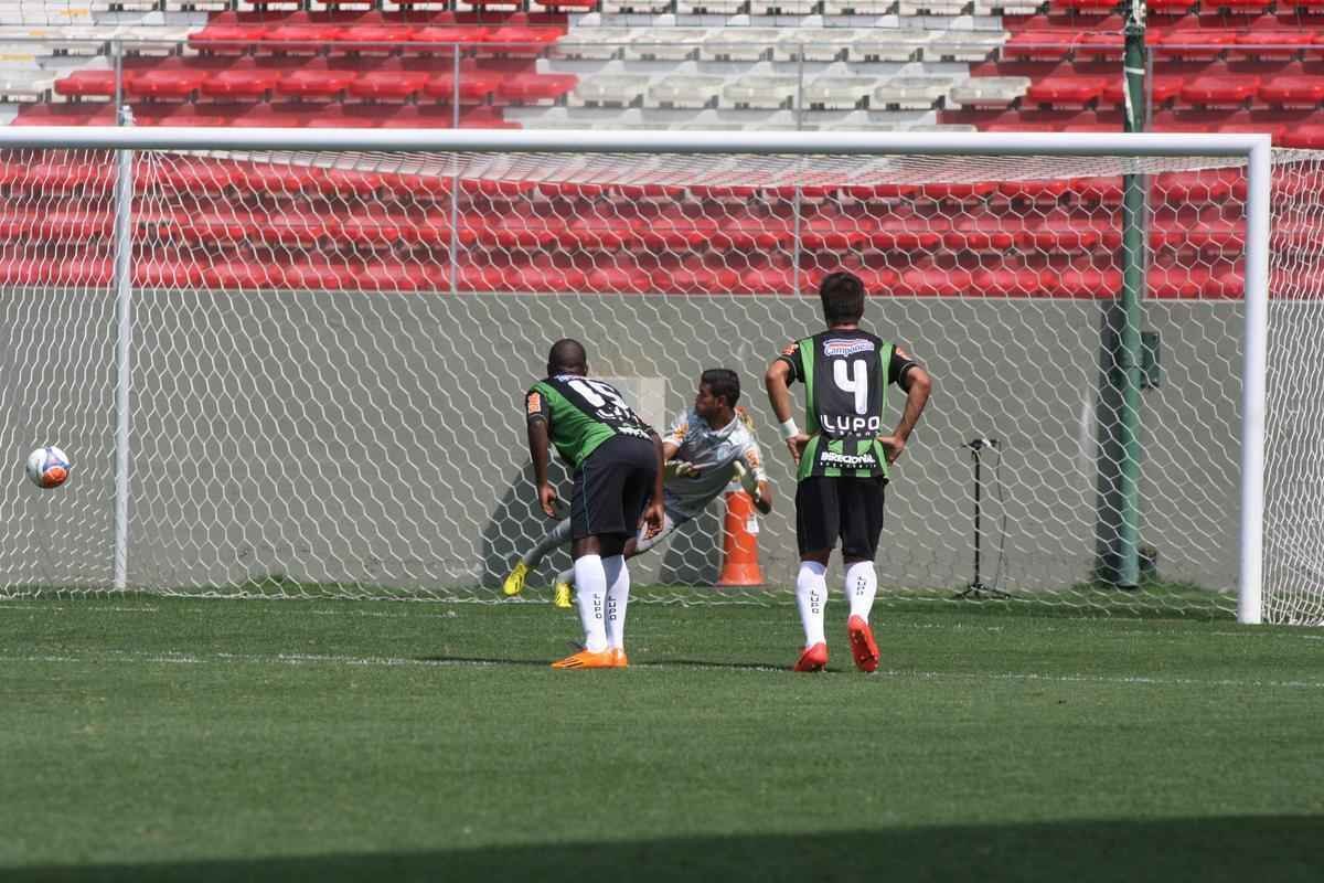 Fotos do jogo entre Amrica e Gois pela Taa BH
