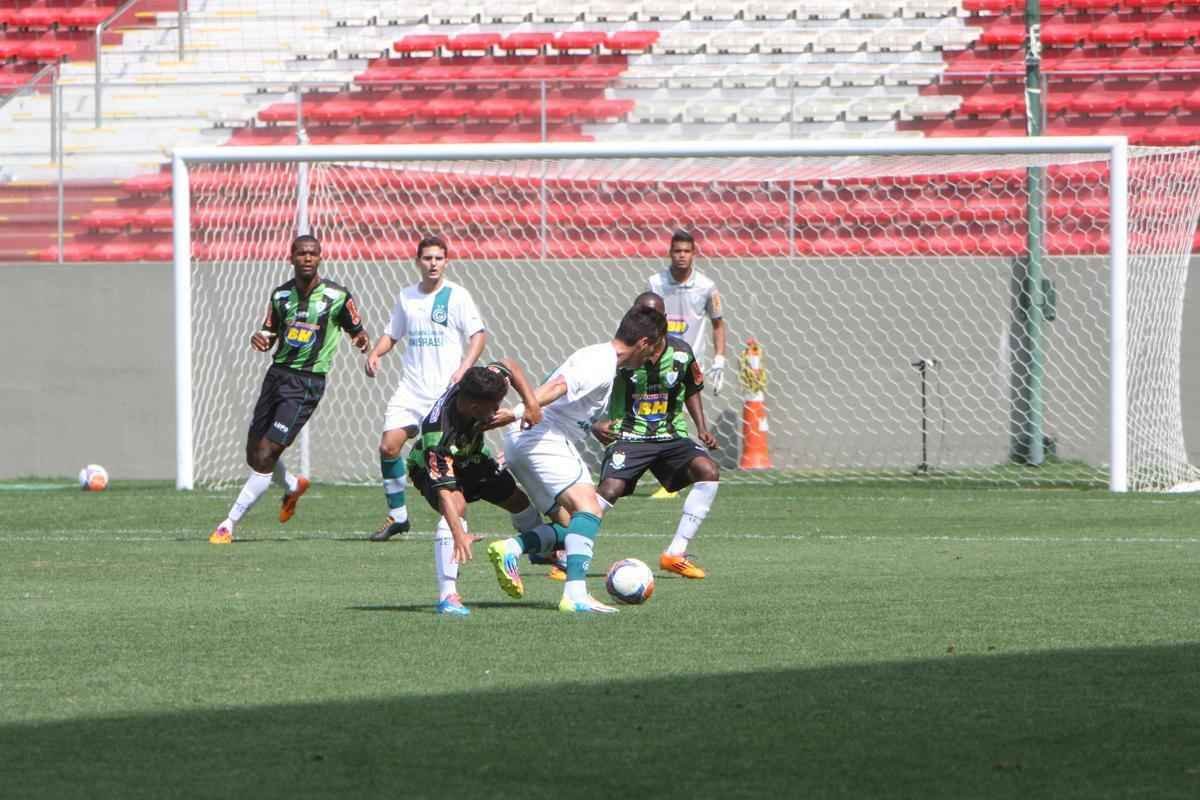Fotos do jogo entre Amrica e Gois pela Taa BH