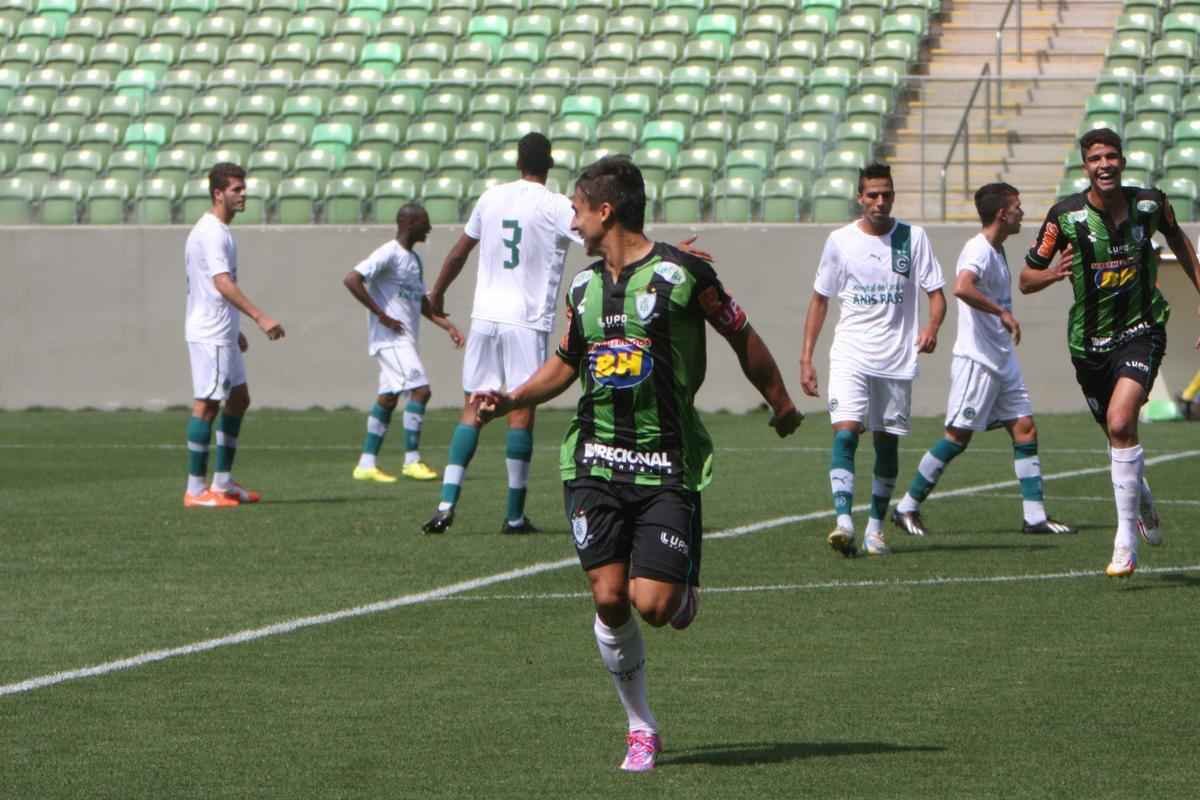 Fotos do jogo entre Amrica e Gois pela Taa BH