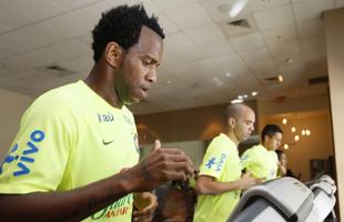 Jogadores da Seleo Brasileira durante treino fsico em Miami visando aos amistosos contra Colmbia e Equador