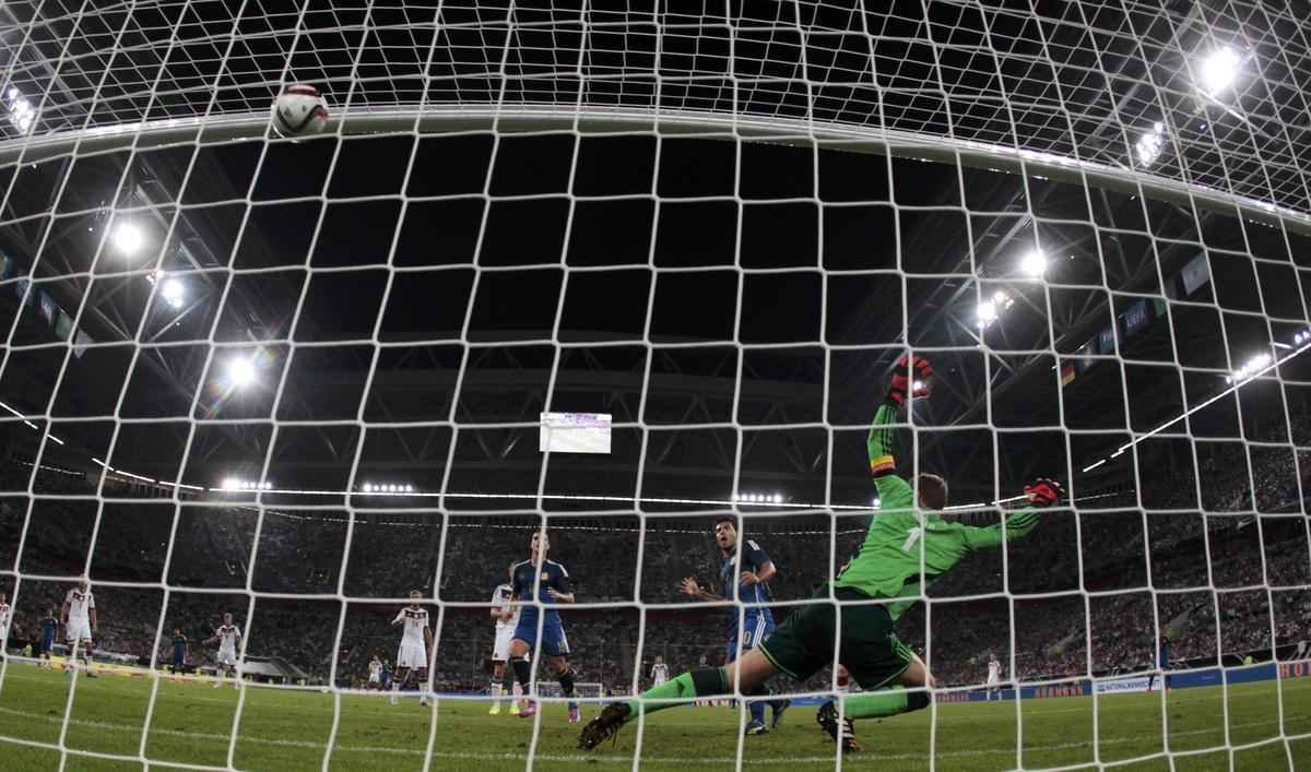 Imagens do jogo entre Argentina e Alemanha em Dusseldorf
