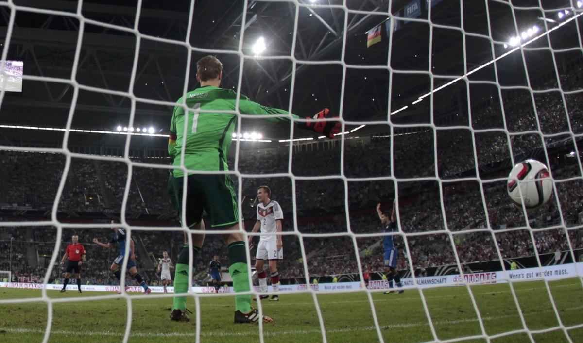 Imagens do jogo entre Argentina e Alemanha em Dusseldorf