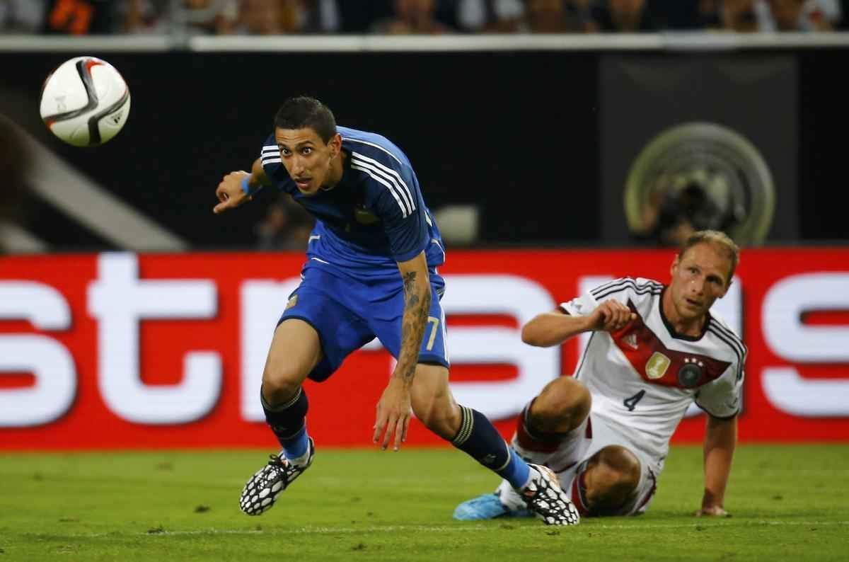 Imagens do jogo entre Argentina e Alemanha em Dusseldorf