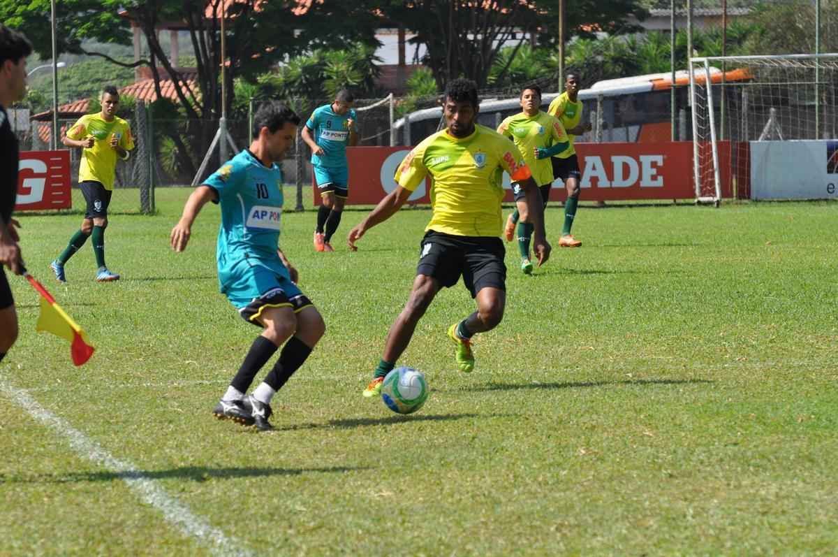 Imagens do jogo-treino entre Amrica e Betinense, no CT Lanna Drumond