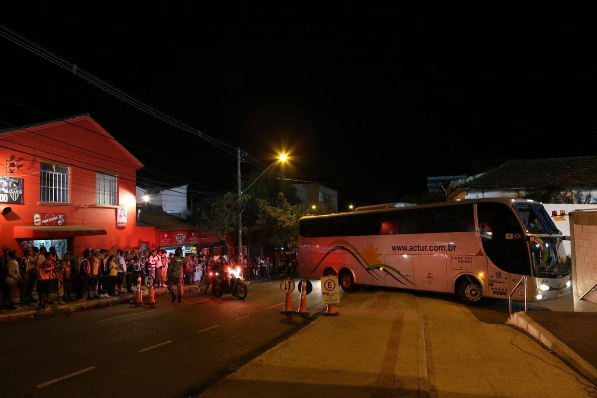 Torcedores chegaram ao Independncia animados e deram grande incentivo aos jogadores atleticanos