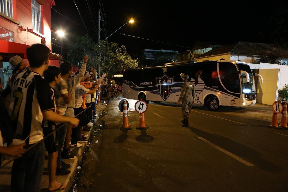 Torcedores chegaram ao Independncia animados e deram grande incentivo aos jogadores atleticanos
