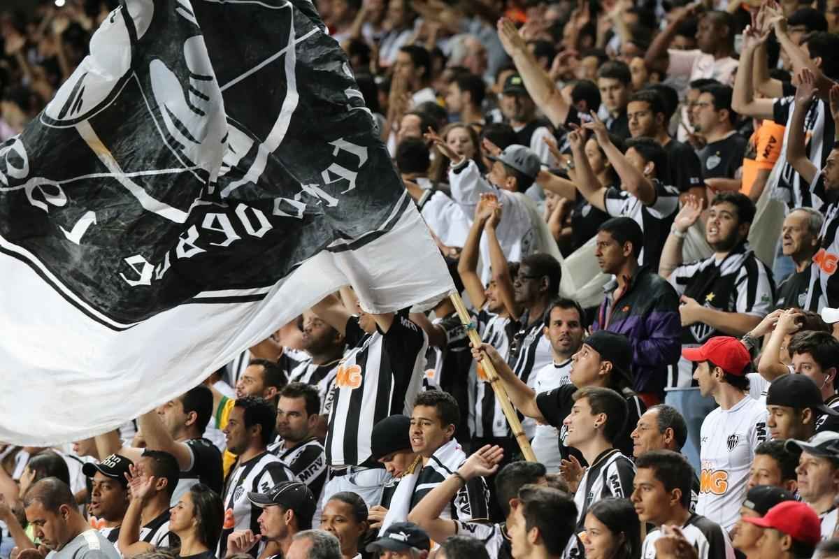 Imagens da torcida do Atltico no Independncia na partida contra o Palmeiras