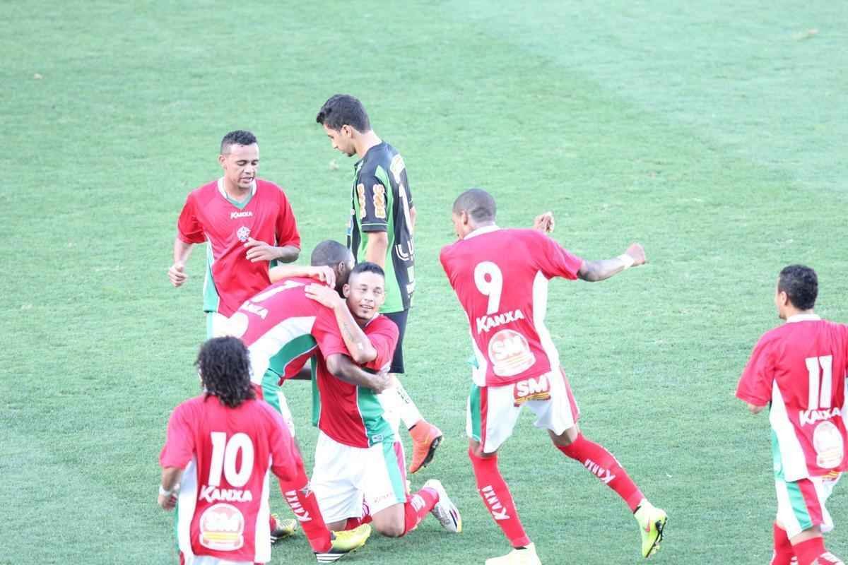 Coelho no resistiu  equipe de Varginha e segue em queda livre na Srie B