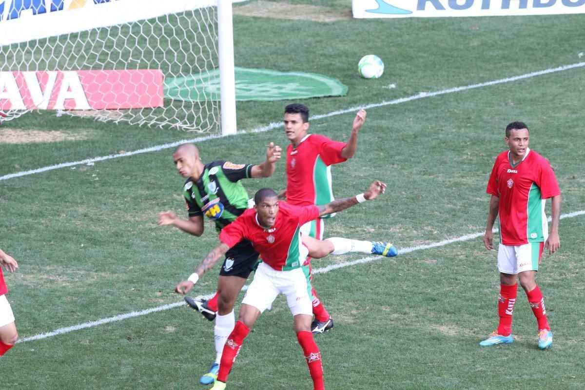 Coelho no resistiu  equipe de Varginha e segue em queda livre na Srie B