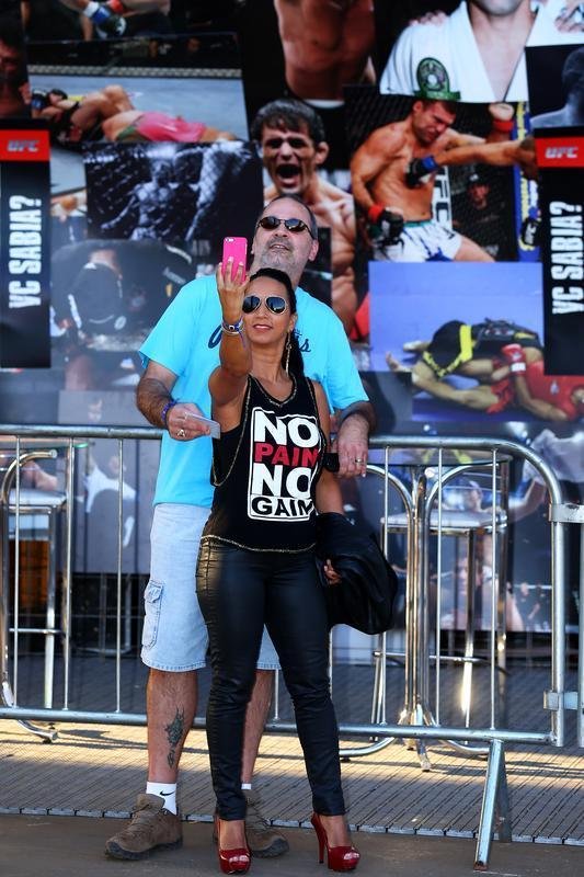 Imagens da chegada do pblico no UFC em Braslia