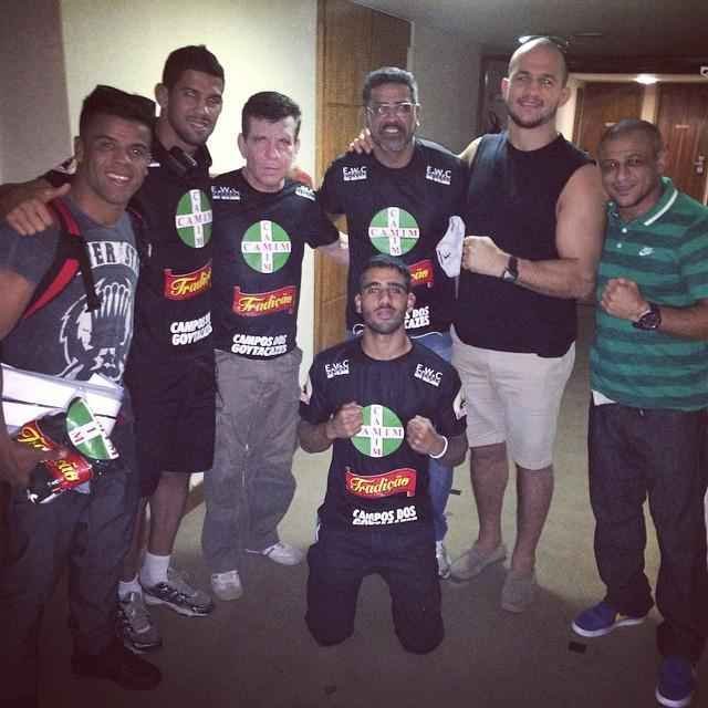 Imagens do UFC Fight Night 51, em Braslia - Junior Cigano ao lado da equipe Nova Unio, preparada para a luta de Lo Santos em Braslia