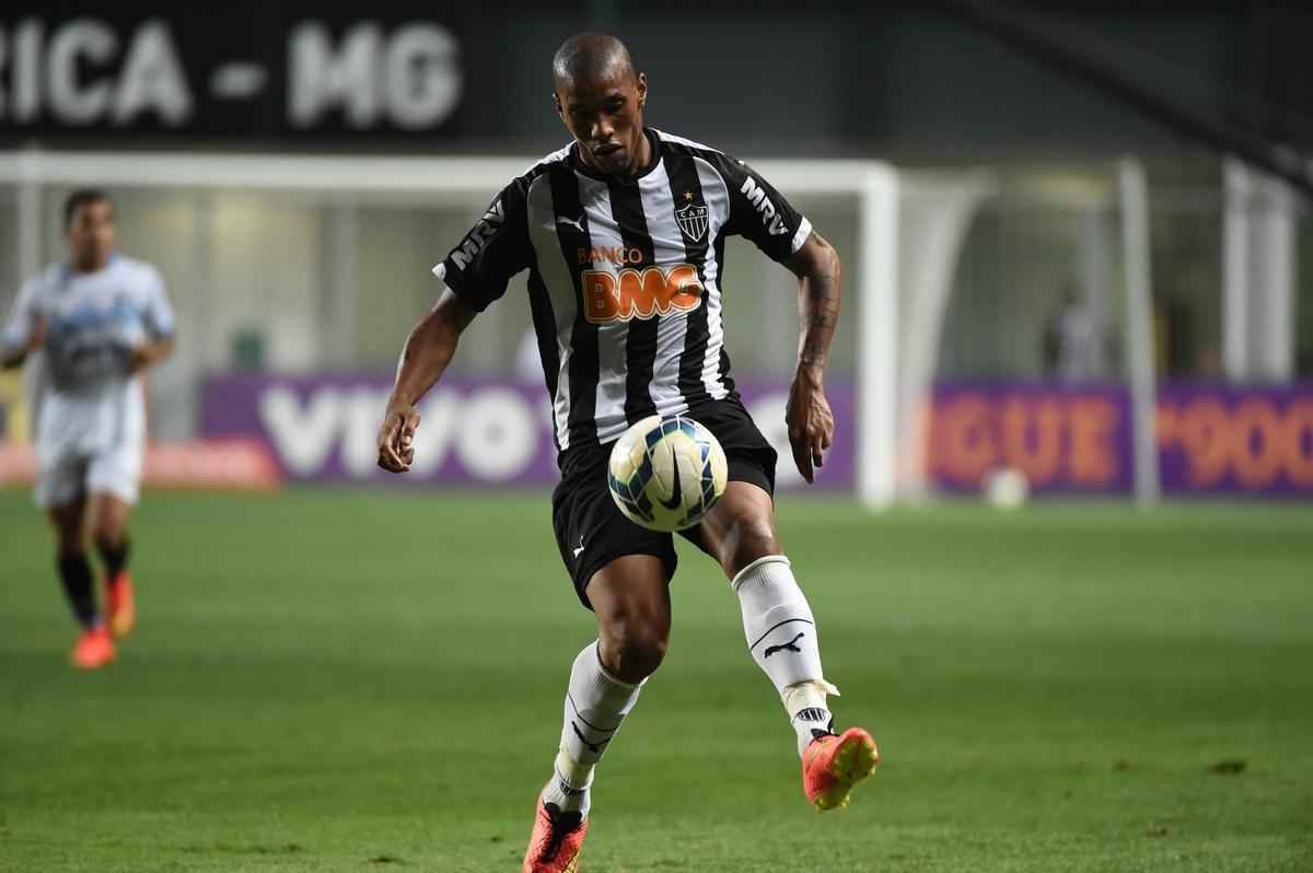 Imagens de Atltico x Grmio, no Independncia, pela 21 rodada do Campeonato Brasileiro