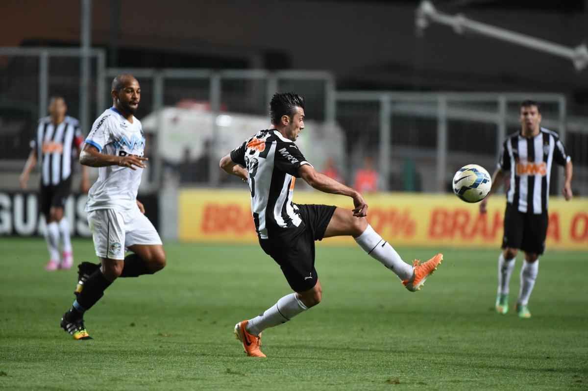 Imagens de Atltico x Grmio, no Independncia, pela 21 rodada do Campeonato Brasileiro