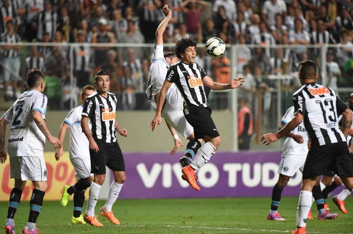 Imagens de Atltico x Grmio, no Independncia, pela 21 rodada do Campeonato Brasileiro