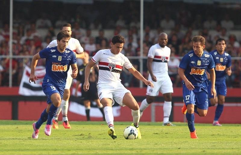 No Morumbi, Cruzeiro perdeu para o So Paulo, por 2 a 0, pela 21 rodada do Campeonato Brasileiro