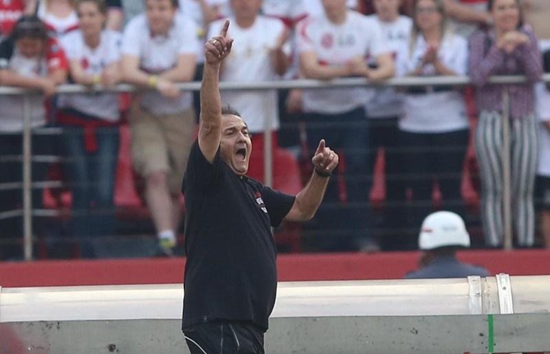 No Morumbi, Cruzeiro perdeu para o So Paulo, por 2 a 0, pela 21 rodada do Campeonato Brasileiro
