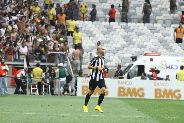 Fotos do clssico entre Cruzeiro e Atltico, no Mineiro, pela 23 rodada do Brasileiro