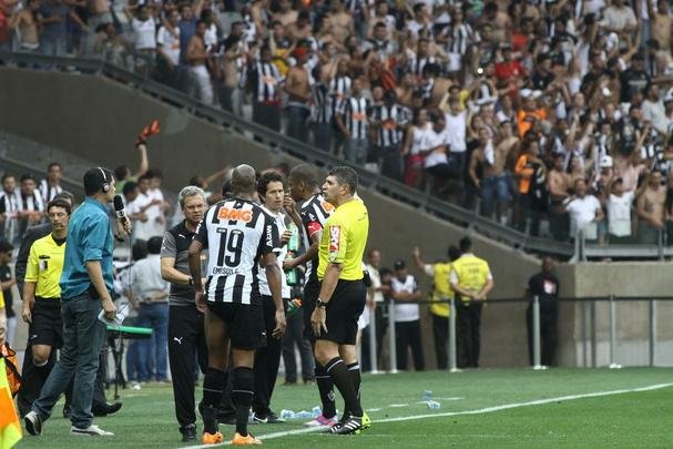 Fotos do clssico entre Cruzeiro e Atltico, no Mineiro, pela 23 rodada do Brasileiro
