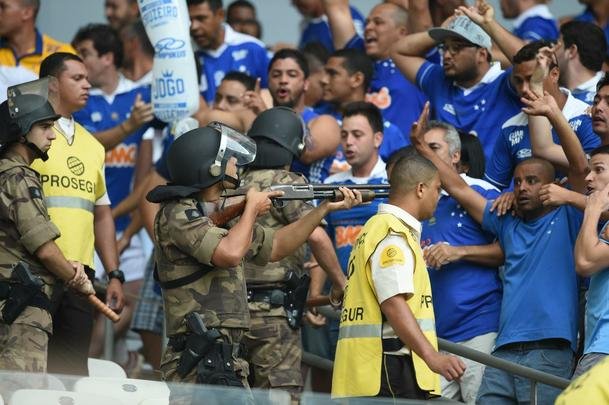 Fotos do clssico entre Cruzeiro e Atltico, no Mineiro, pela 23 rodada do Brasileiro