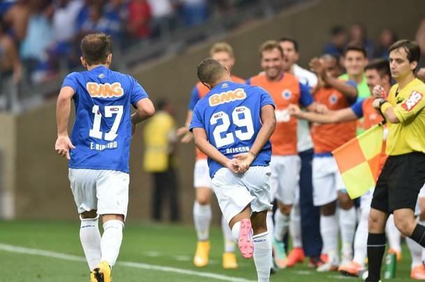 Fotos do clssico entre Cruzeiro e Atltico, no Mineiro, pela 23 rodada do Brasileiro