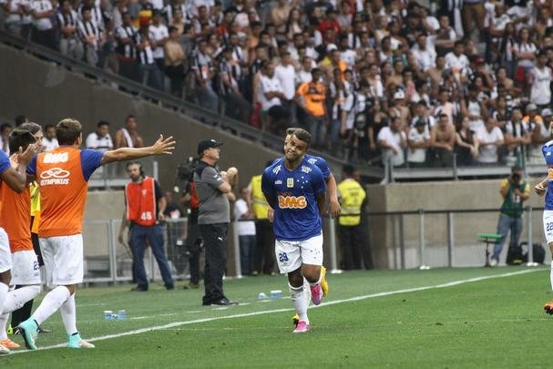 Fotos do jogo entre Cruzeiro e Atltico, no Mineiro, pela 23 rodada do Brasileiro