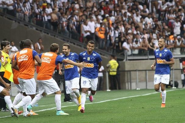 Fotos do jogo entre Cruzeiro e Atltico, no Mineiro, pela 23 rodada do Brasileiro