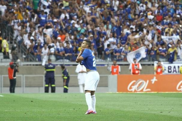 Fotos do jogo entre Cruzeiro e Atltico, no Mineiro, pela 23 rodada do Brasileiro