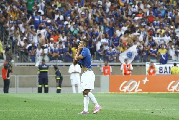 Fotos do jogo entre Cruzeiro e Atltico, no Mineiro, pela 23 rodada do Brasileiro