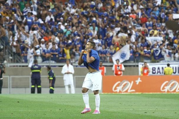 Fotos do jogo entre Cruzeiro e Atltico, no Mineiro, pela 23 rodada do Brasileiro