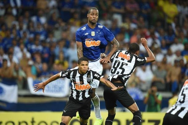 Fotos do clssico entre Atltico e Cruzeiro, no Mineiro, pela 23 rodada do Brasileiro
