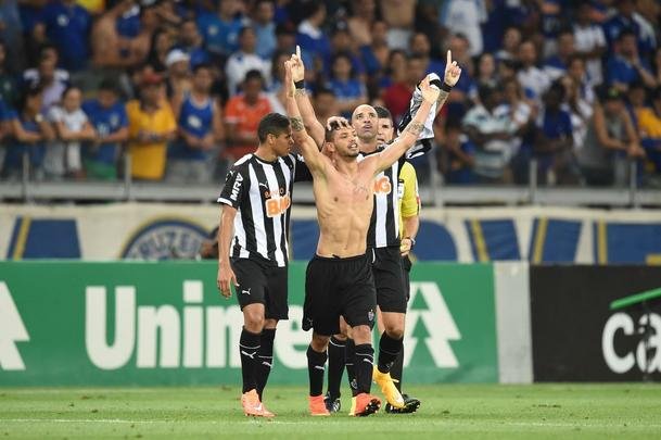 Fotos do clssico entre Atltico e Cruzeiro, no Mineiro, pela 23 rodada do Brasileiro