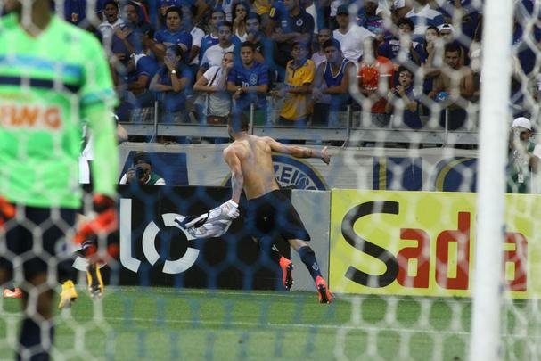 Fotos do clssico entre Atltico e Cruzeiro, no Mineiro, pela 23 rodada do Brasileiro