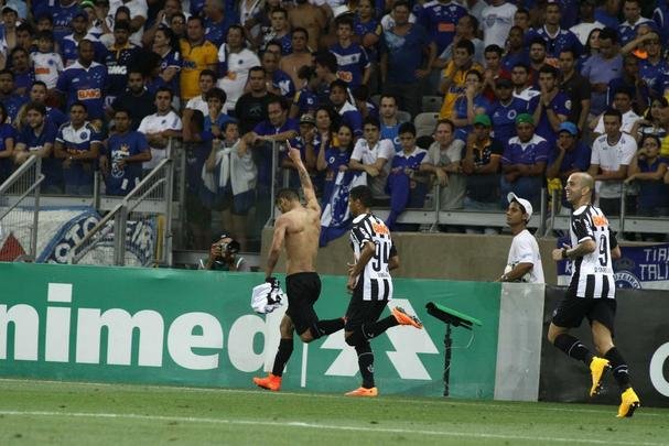 Fotos do clssico entre Atltico e Cruzeiro, no Mineiro, pela 23 rodada do Brasileiro